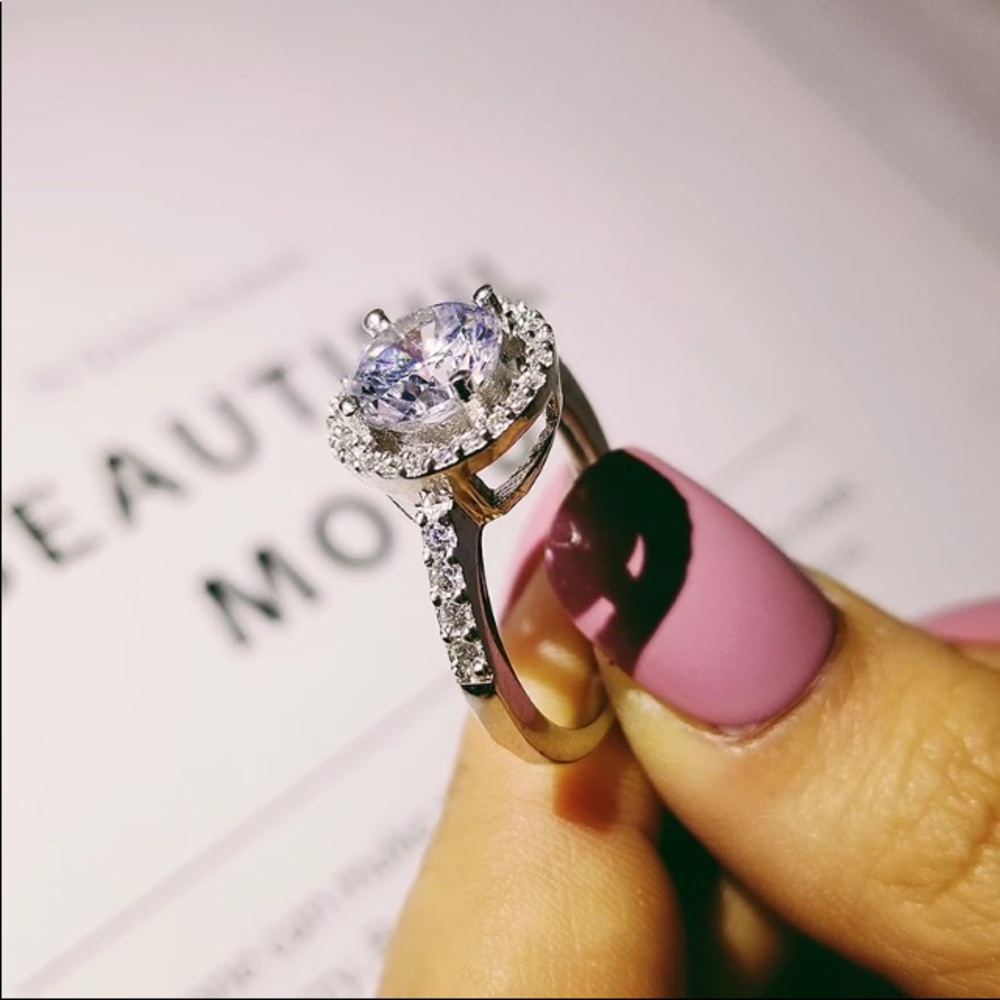 See new listing in my closet - Picture 5 of 6